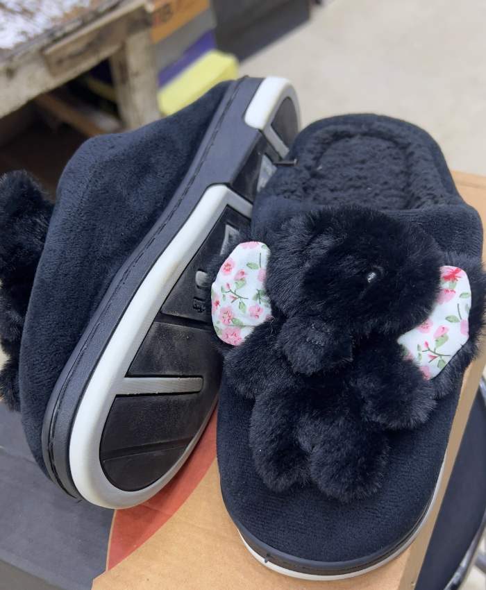 Happy Walk Women Black Fur Slippers Casual Wear