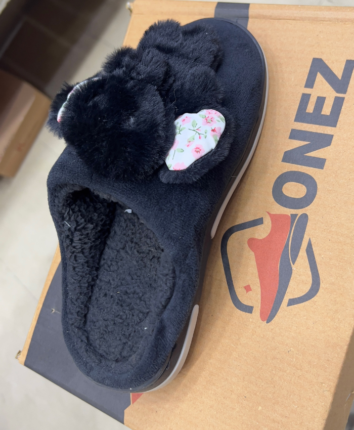 Happy Walk Women Black Fur Slippers Casual Wear