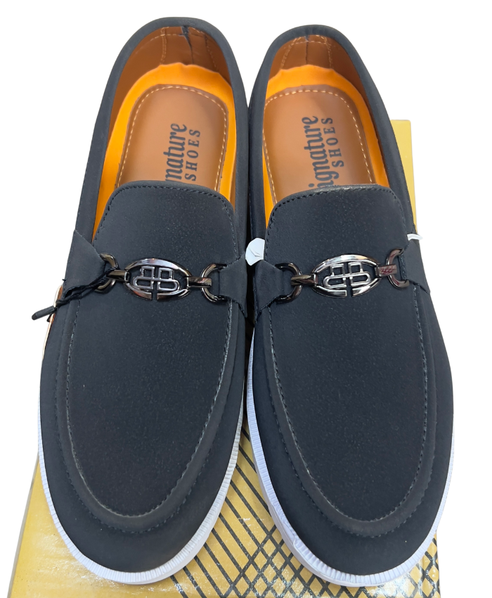 Happy Walk Men Dark Grey Loafer Shoes With Metal Buckle For Daily Wear