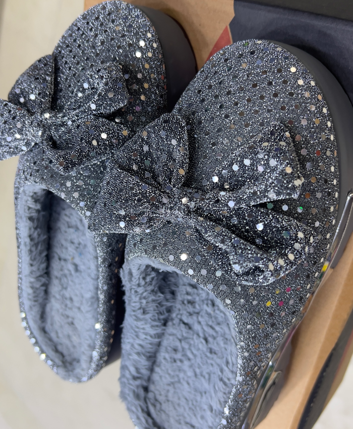 Happy Walk Women Grey Fur Lined Slippers With Bow Design For Indoor Use